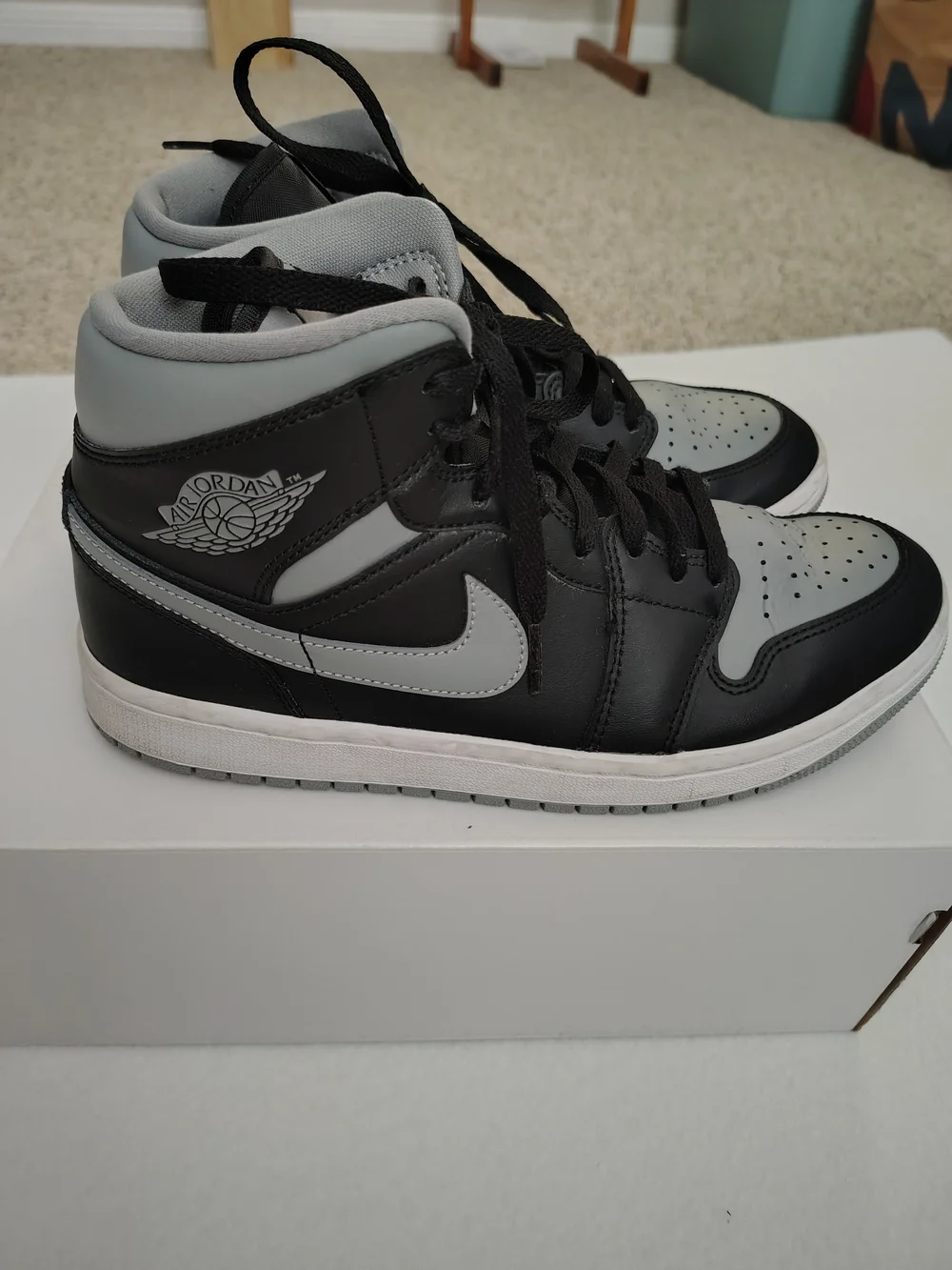 Nike Air Jordan 1 Mid Women's s Shoes - Black/Grey